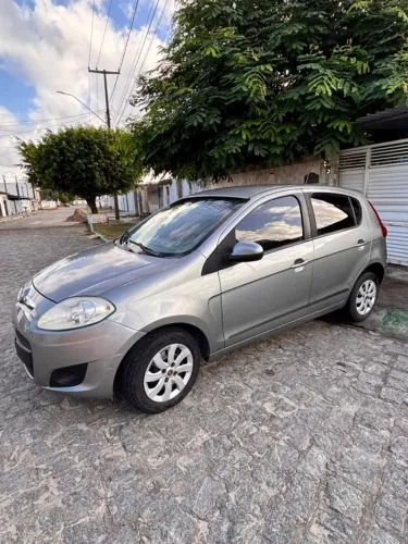 Fiat Palio Attractive 1.0 EVO Fire Flex 8V 5P 2012