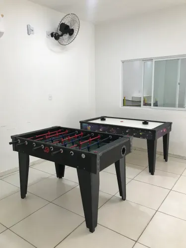 Alugo combo de mesas de jogos 