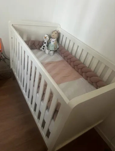 Berço que vira cama 