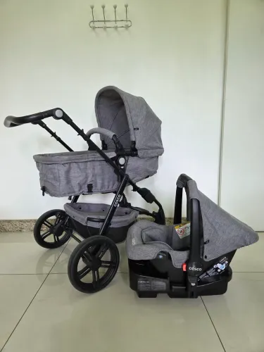 Carrinho de bebê Cosco Poppy Trio + Brinde