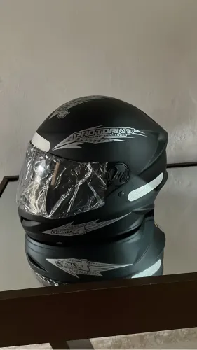 Capacete novo tamanho 60 nl4