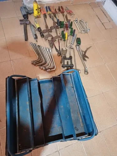 Vende se caixa de ferramentas com 90%gedore