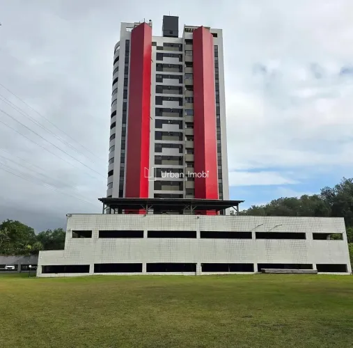 Apartamento de 3 quartos com suíte