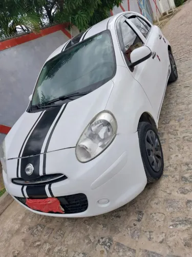 Nissan March S 1.6 16V Flex Fuel 5P 2012
