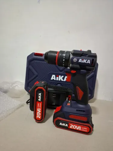 Furadeira aika top
