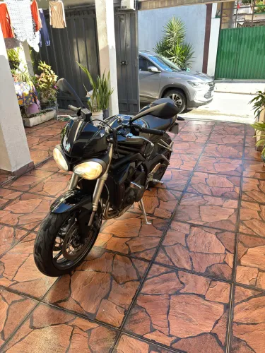 Triumph Street Triple 765