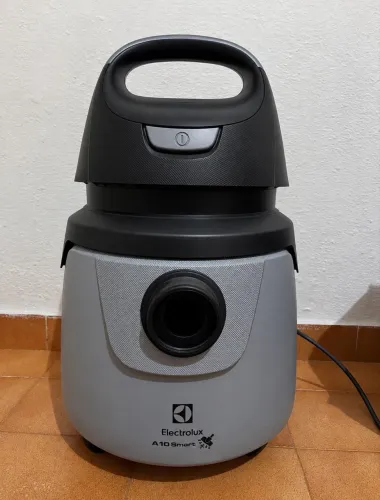 Aspirador de pó e água Electrolux A10 Smart