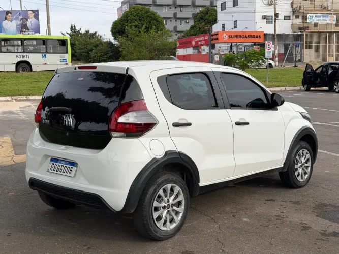 Fiat Mobi Like 1.0 Fire Flex 5P. 2023