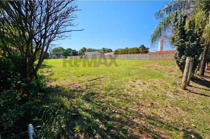 Terreno 1000m² no Condomínio Xangrilá em Sabino, SP R$ 200.000,00