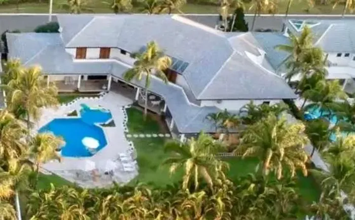 Casa no condomínio Jardim acapulco para venda com 6 quartos, sendo 6 suítes, 980m²
