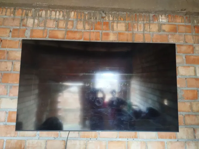 Tv Samsung p tirar peça de 75 polegadas