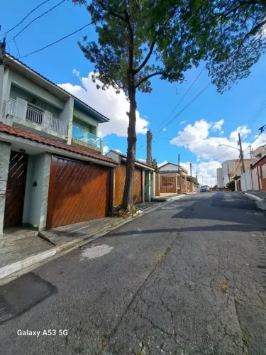 Sobrado à venda na Vila Nova Mazzei com 3 dormitórios, suíte, sacada e vaga para até 5 car