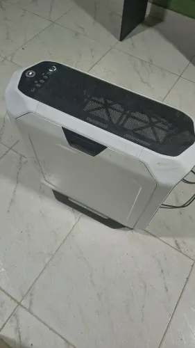 Graphite Series 780T (versão branca) Full-Tower