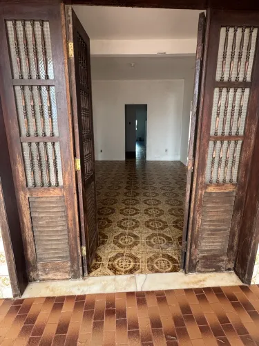 Venda de casa em Catu 