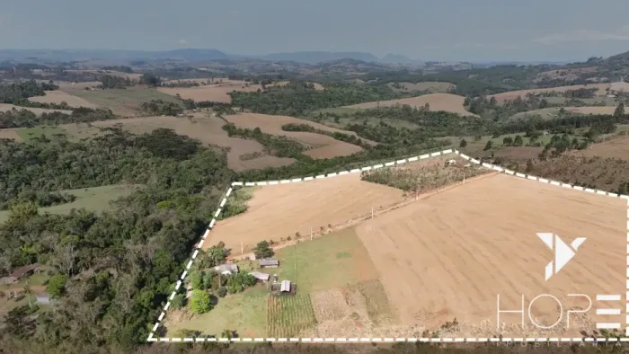 Sítio à venda com 7.43 alqueires - 180.000 m² - terreno plano - aceita permuta - Tamarana
