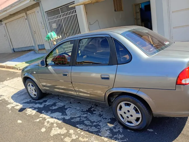 Chevrolet Classic Life/ls 1.0 VHC Flexp. 4P 2012