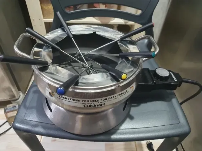 Panela Elétrica Cuisinart Para Fondue em Aço Escovado 110V