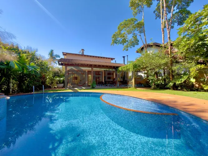 Casa de alto padrão à venda no Jardim Acapulco, Guarujá