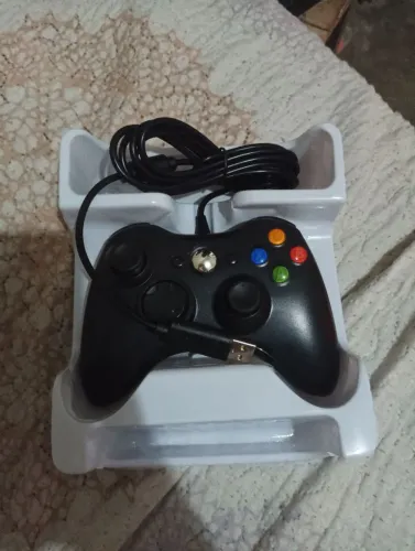 Controle Xbox com fio nunca usado