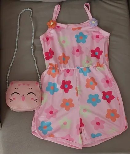 Kit para meninas - Macacão Tamanho 6 anos e bolsinha de gatinho - Novos 