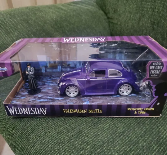Miniatura Fusca wandinha 1:24