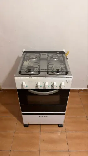 Fogão 4 bocas e forno 