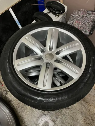 Rodas 20 com pneus Triton 
