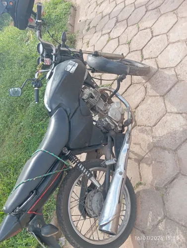 Vendo 125 valor 2.500