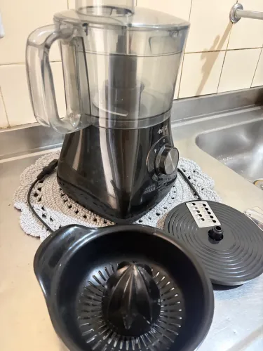 1 LIQUIDIFICADOR DE VIDRO+ 1 MULTIPROCESSADOR