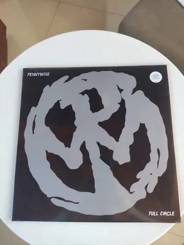 Vinil Pennywise - Full Circle