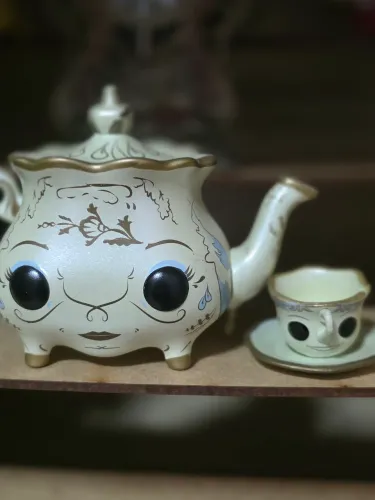 Funko Pop! Disney: Beauty & The Beast - Mrs. Potts & Chip #246