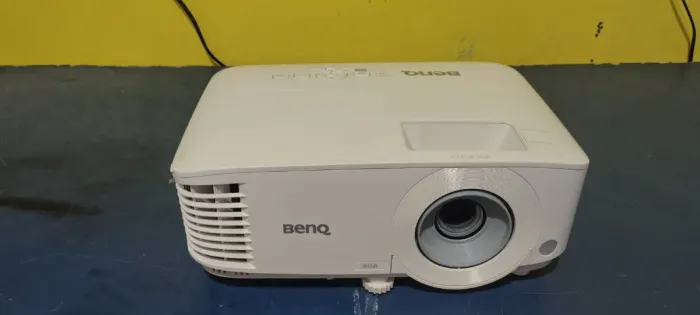 Projetor BENQ MX550 - 3600 Lumens (usado)
