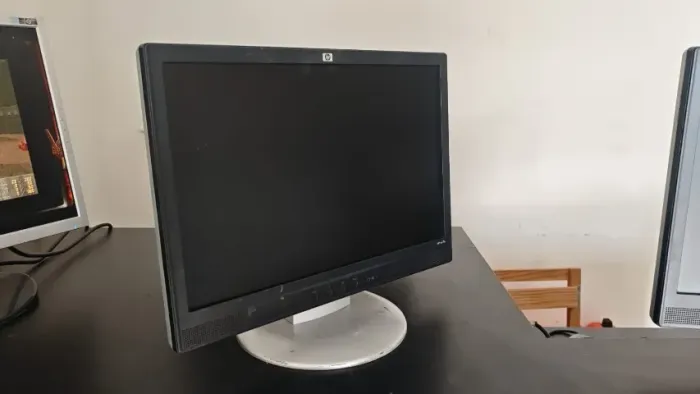 Monitor HP w17e 17" Widescreen LCD - Funcionando perfeitamente
