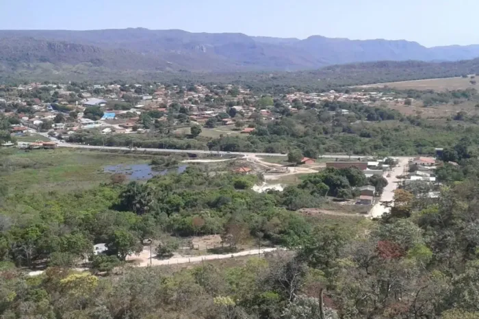 Terreno à Venda às Margens do Rio São Bartolomeu em Cavalcante  GO