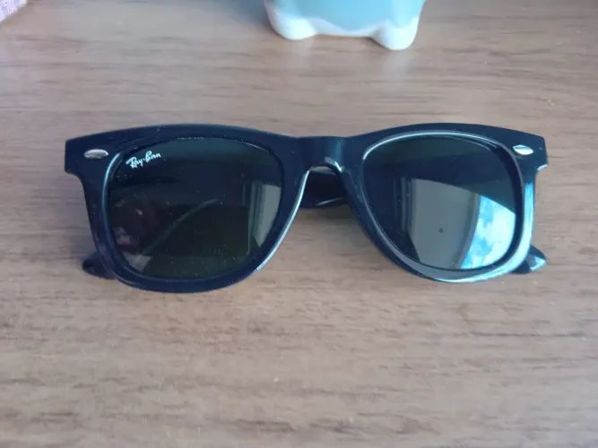 ÓCULOS RAY BAN LENTE VERDE PEQUENO USADO