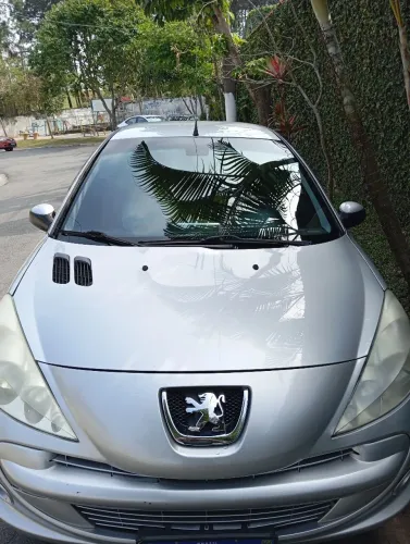 Peugeot 207 XR Sport 1.4 Flex 8V 5P 2012