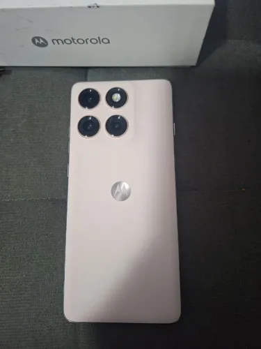 Moto Edge 60 pro 512gb