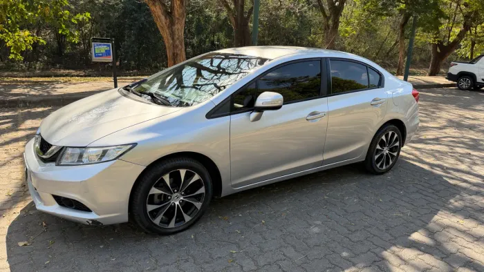 Honda Civic Sedan LXR 2.0 Flexone 16V Aut. 4P 2015