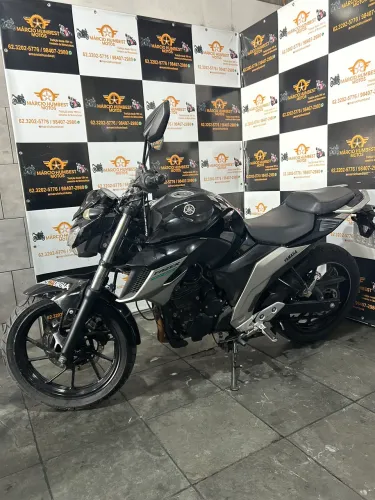 Yahama fazer 250