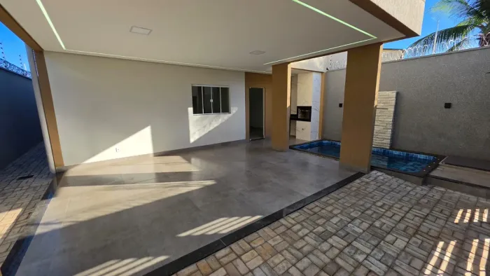 4 Quartos Sendo 2 Suítes Casa Nova
