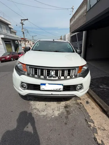 Mitsubishi TRITON GL AT 4X4 2022