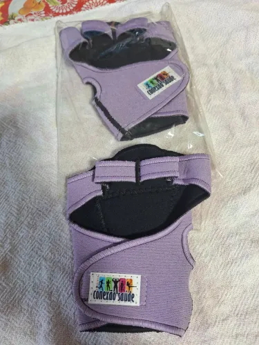 Luvas de academia feminina tamanho P. 