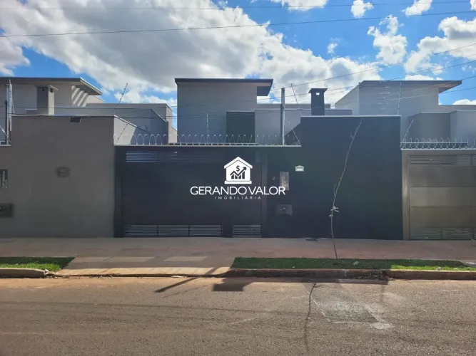 Casa com Suíte e Área Gourmet