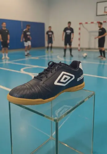 Chuteira Umbro - Quadra