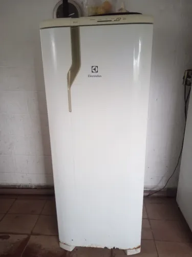 Geladeira e frizzer 