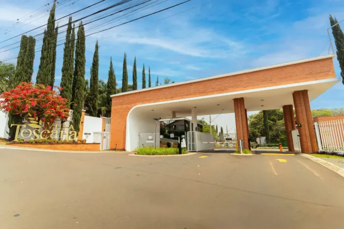 Casa à Venda, Colônia Dona Luíza, Ponta Grossa, Pr