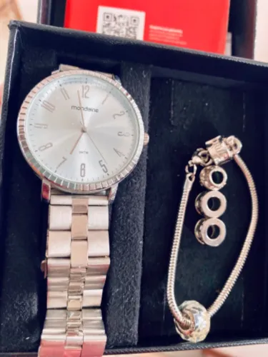 Relógio Mondaine c/ Pulseira e Berloques