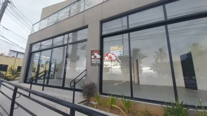Excelente ponto comercial de esquina - frente mar
