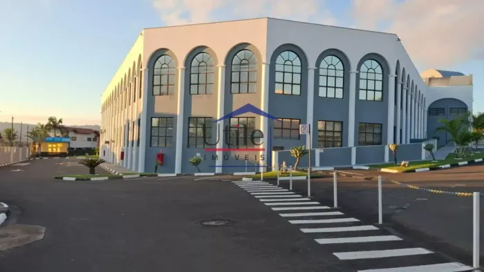 IMÓVEL COMERCIAL PARA VENDA OU LOCAÇÃO EM VALINHOS - COND. CARIBE CENTER