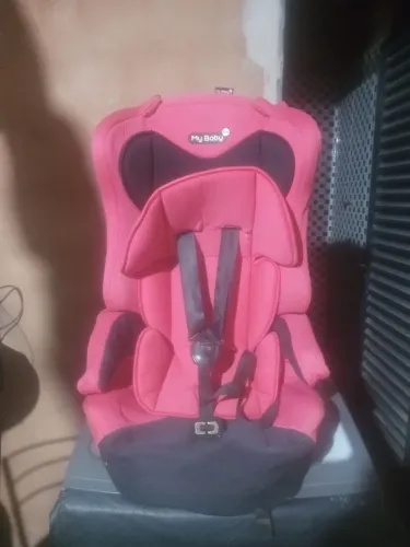 Cadeirinha de carro para criança 